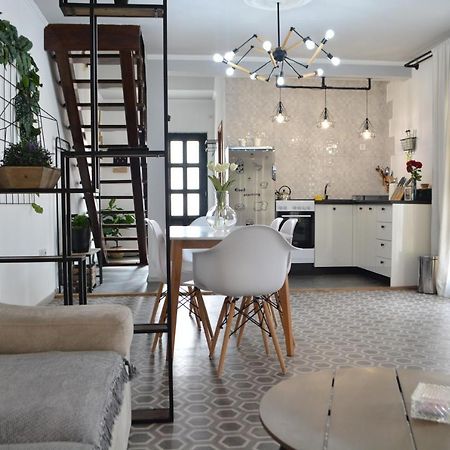 Apartman L&M เซทินเจ ภายนอก รูปภาพ