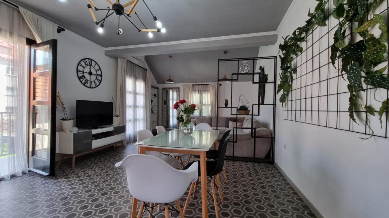 Apartman L&M เซทินเจ ภายนอก รูปภาพ