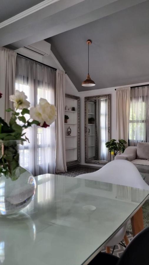 Apartman L&M เซทินเจ ภายนอก รูปภาพ