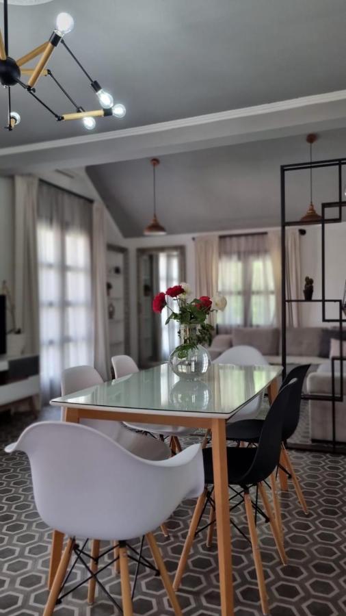 Apartman L&M เซทินเจ ภายนอก รูปภาพ
